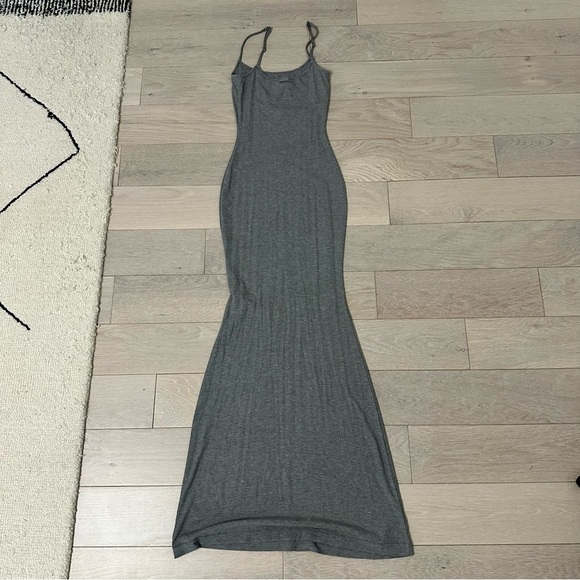 Skims Elegant Gray Maxi Dress - Picture 8 of 10